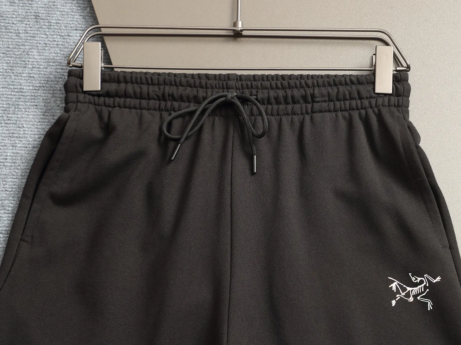 25ss Same Style ～ ， ， Classic logo 。 ！ Breathable ， 。Premium ， ！ Same Style！ ：Black White White Size：S M L XL